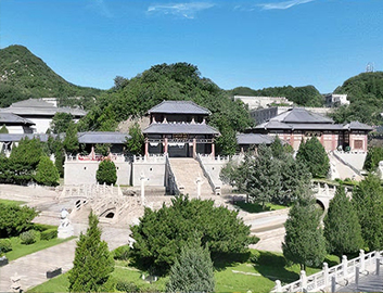 长城华人怀思堂正面