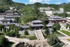 长城华人怀思堂航拍