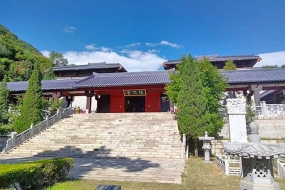 华人怀思堂的秦汉风格建筑