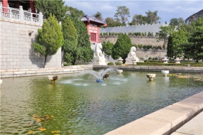 长城华人怀思堂水系与建筑